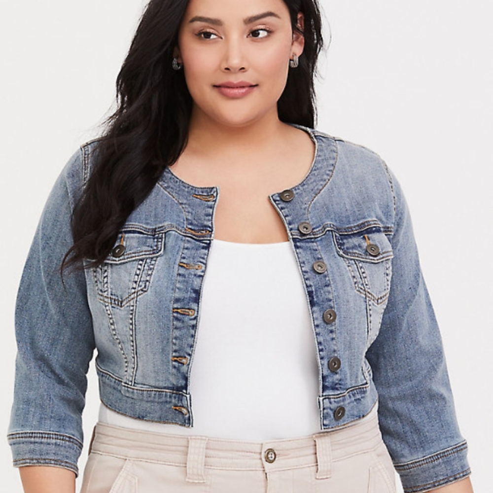 Torrid Collarless crop denim jacket-light wash 0X